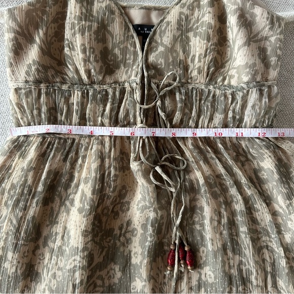 LAUNDRY 100% Silk Floral Beige Spaghetti Strap Top - Picture 7 of 7